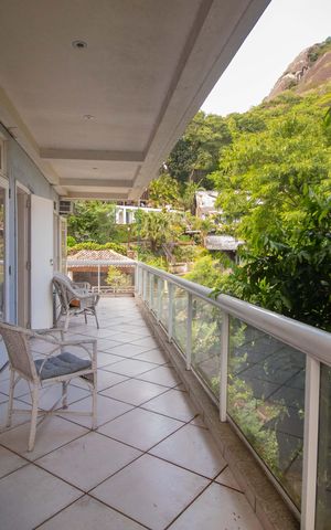 Casa para alugar com 250m², 6 quartos e 2 vagas Casa para alugar com 250m², 6 quartos e 2 vagasSuíte 2 - Varanda