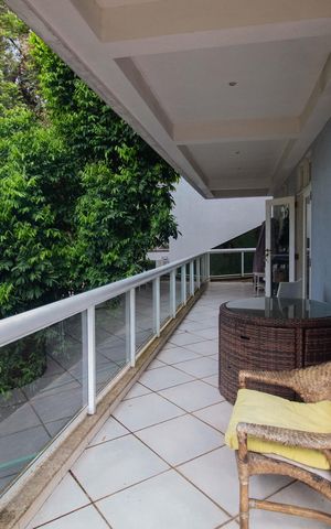 Casa para alugar com 250m², 6 quartos e 2 vagas Casa para alugar com 250m², 6 quartos e 2 vagasVaranda da Sala