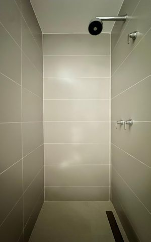Apartamento à venda com 167m², 3 quartos e 1 vaga Apartamento à venda com 167m², 3 quartos e 1 vaga Suíte 2