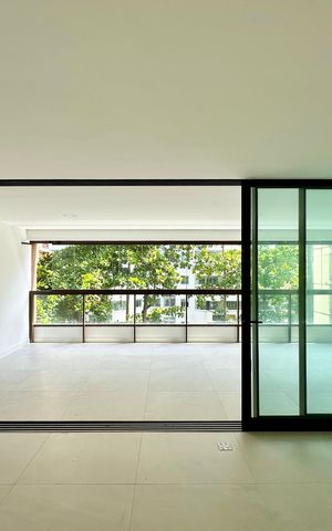 Apartamento à venda com 167m², 3 quartos e 1 vaga Apartamento à venda com 167m², 3 quartos e 1 vagaSala