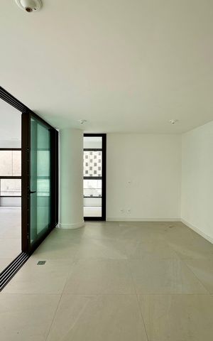 Apartamento à venda com 167m², 3 quartos e 1 vaga Apartamento à venda com 167m², 3 quartos e 1 vagaSala
