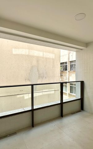 Apartamento à venda com 167m², 3 quartos e 1 vaga Apartamento à venda com 167m², 3 quartos e 1 vagaVaranda da Suíte 2