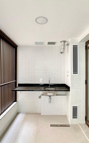 Apartamento à venda com 167m², 3 quartos e 1 vaga Apartamento à venda com 167m², 3 quartos e 1 vagaÁrea de Serviço