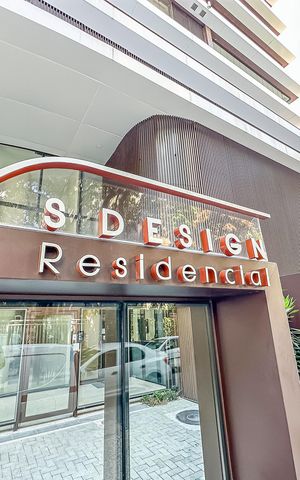 Apartamento à venda com 167m², 3 quartos e 1 vaga Apartamento à venda com 167m², 3 quartos e 1 vagaFachada