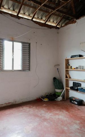 Casa à venda com 450m², 2 quartos e 2 vagas Casa à venda com 450m², 2 quartos e 2 vagasQuarto 1