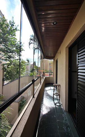 Apartamento à venda com 196m², 3 quartos e 2 vagasVaranda da Suíte