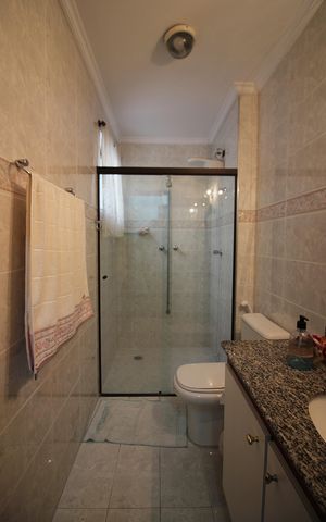 Apartamento à venda com 196m², 3 quartos e 2 vagasBanheiro Social