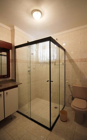 Apartamento à venda com 196m², 3 quartos e 2 vagasBanheiro da Suíte