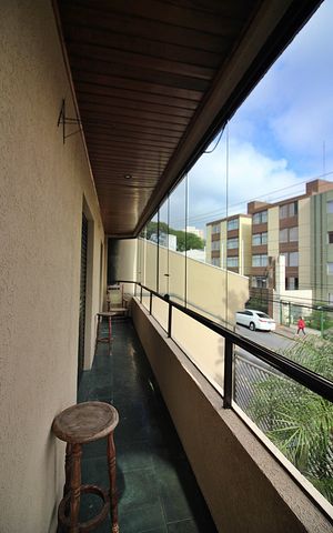 Apartamento à venda com 196m², 3 quartos e 2 vagasVaranda da Suíte