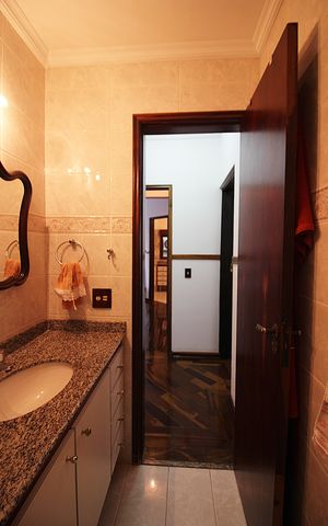 Apartamento à venda com 196m², 3 quartos e 2 vagasBanheiro Social