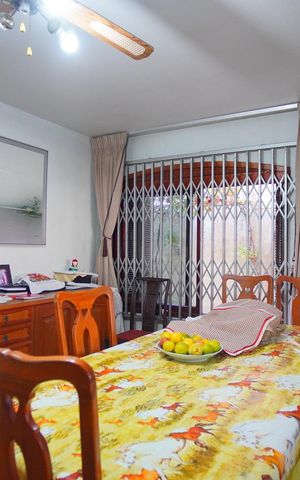Casa à venda com 320m², 5 quartos e 6 vagasSala de Jantar
