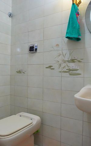 Casa à venda com 320m², 5 quartos e 6 vagasLavabo