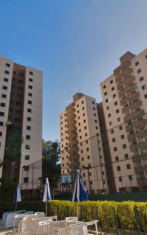 Apartamento à venda com 70m², 3 quartos e 1 vaga Apartamento à venda com 70m², 3 quartos e 1 vagaFachada