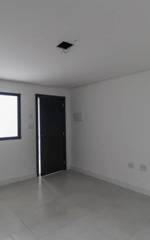 Casa à venda com 107m², 3 quartos e 2 vagasSala