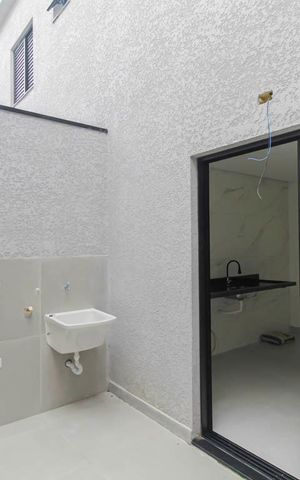 Casa à venda com 107m², 3 quartos e 2 vagasÁrea de Serviço