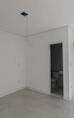 Casa à venda com 107m², 3 quartos e 2 vagas Casa à venda com 107m², 3 quartos e 2 vagasSuite