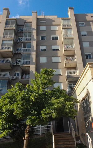 Apartamento à venda com 69m², 3 quartos e 2 vagas Apartamento à venda com 69m², 3 quartos e 2 vagasFachada