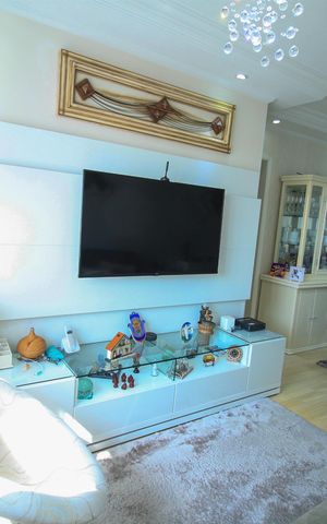 Apartamento à venda com 78m², 3 quartos e 1 vaga Apartamento à venda com 78m², 3 quartos e 1 vagaSala