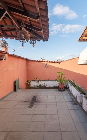 Casa à venda com 313m², 4 quartos e 2 vagas Casa à venda com 313m², 4 quartos e 2 vagasÁrea Gourmet