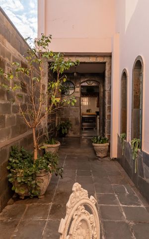 Casa à venda com 313m², 4 quartos e 2 vagas Casa à venda com 313m², 4 quartos e 2 vagasCorredor Lateral