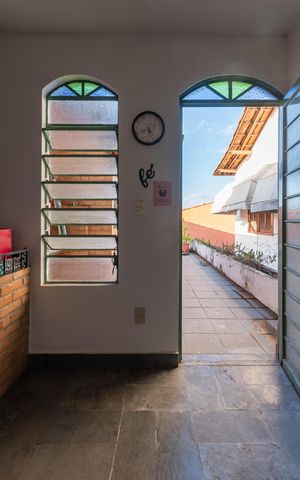 Casa à venda com 313m², 4 quartos e 2 vagas Casa à venda com 313m², 4 quartos e 2 vagasQuarto 3
