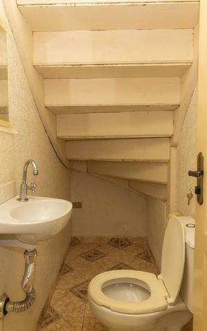 Casa à venda com 200m², 3 quartos e 1 vaga Casa à venda com 200m², 3 quartos e 1 vagaLavabo