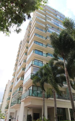 Apartamento à venda com 127m², 2 quartos e 2 vagasFachada