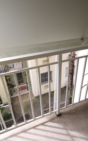 Apartamento para alugar com 42m², 2 quartos e 1 vagaVaranda