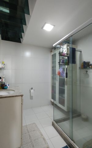 Apartamento à venda com 225m², 3 quartos e 2 vagasBanheiro da Suíte 2