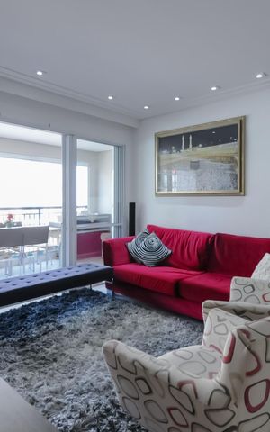Apartamento à venda com 147m², 3 quartos e 2 vagas Apartamento à venda com 147m², 3 quartos e 2 vagasSala