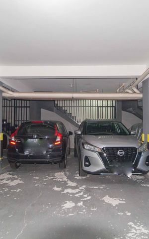 Casa de condomínio à venda com 180m², 3 quartos e 2 vagas Casa de condomínio à venda com 180m², 3 quartos e 2 vagasGaragem