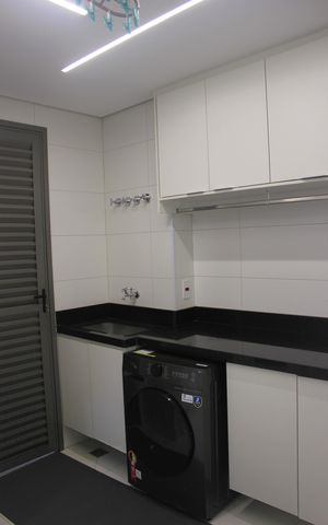 Apartamento à venda com 150m², 3 quartos e 3 vagasLavanderia