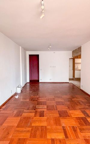 Apartamento para alugar com 117m², 3 quartos e 1 vaga Apartamento para alugar com 117m², 3 quartos e 1 vagaSala