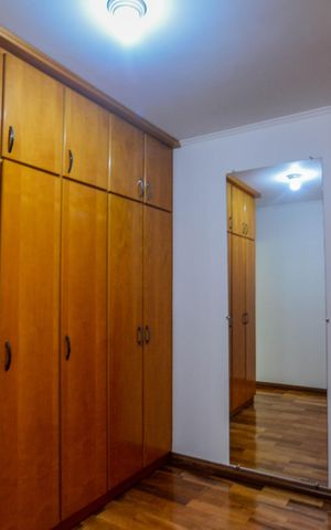Casa à venda com 274m², 4 quartos e 4 vagas Casa à venda com 274m², 4 quartos e 4 vagasSuíte 2