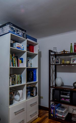 Casa à venda com 274m², 4 quartos e 4 vagas Casa à venda com 274m², 4 quartos e 4 vagasQuarto 1