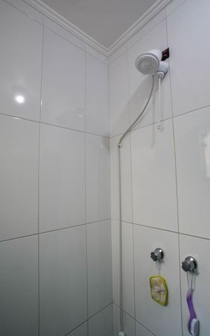 Casa à venda com 274m², 4 quartos e 4 vagas Casa à venda com 274m², 4 quartos e 4 vagasBanheiro da Suíte 2