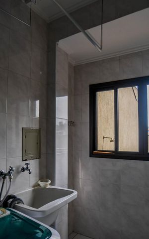 Casa à venda com 274m², 4 quartos e 4 vagas Casa à venda com 274m², 4 quartos e 4 vagasÁrea de Serviço