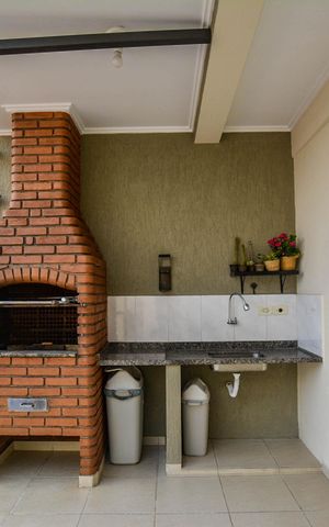 Casa à venda com 274m², 4 quartos e 4 vagas Casa à venda com 274m², 4 quartos e 4 vagasÁrea gourmet