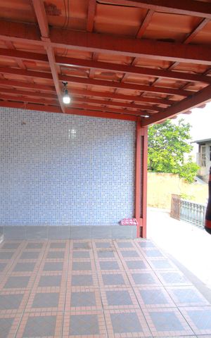 Casa à venda com 164m², 3 quartos e 8 vagasVaranda