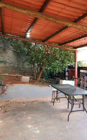 Casa à venda com 164m², 3 quartos e 8 vagasQuintal