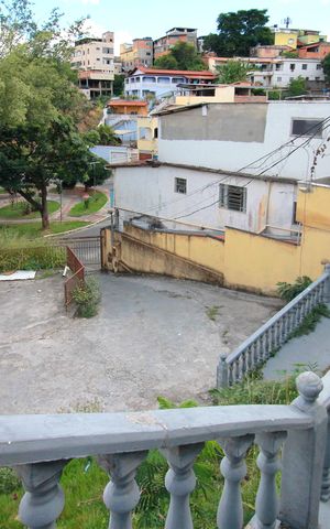 Casa à venda com 164m², 3 quartos e 8 vagasGaragem