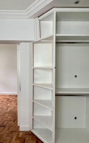 Apartamento para alugar com 120m², 2 quartos e 1 vaga Apartamento para alugar com 120m², 2 quartos e 1 vagaCloset da Suíte