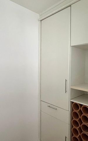 Apartamento para alugar com 120m², 2 quartos e 1 vaga Apartamento para alugar com 120m², 2 quartos e 1 vagaQuarto de Serviço