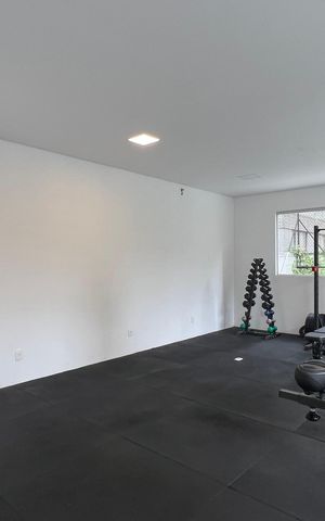 Apartamento para alugar com 120m², 2 quartos e 1 vaga Apartamento para alugar com 120m², 2 quartos e 1 vagaAcademia