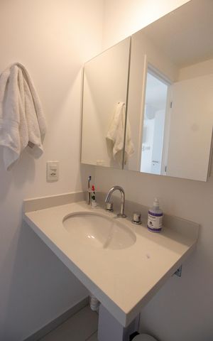 Apartamento à venda com 94m², 3 quartos e 2 vagasBanheiro da Suíte 2