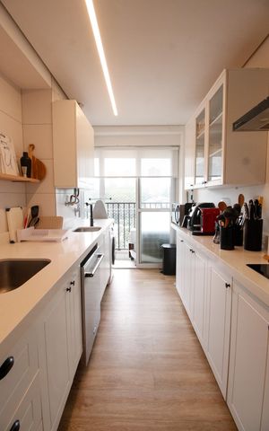 Apartamento à venda com 94m², 3 quartos e 2 vagasCozinha