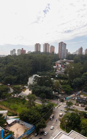 Apartamento à venda com 94m², 3 quartos e 2 vagasVista da Suíte 1