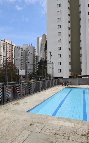 Apartamento à venda com 84m², 2 quartos e 2 vagasÁrea comum - Piscina