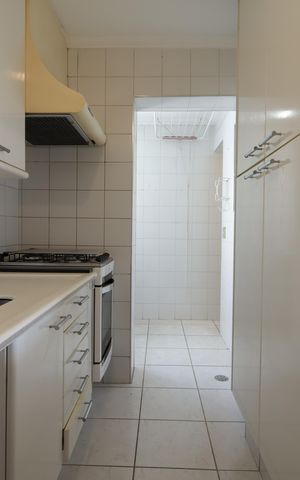 Apartamento à venda com 84m², 2 quartos e 2 vagasCozinha