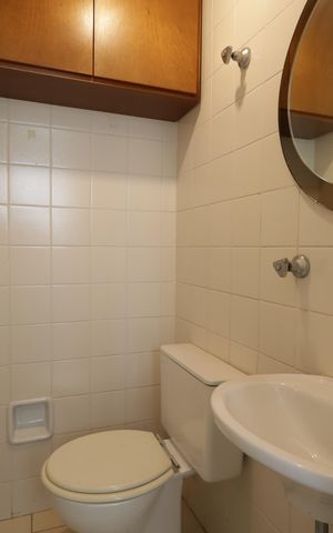 Apartamento à venda com 84m², 2 quartos e 2 vagasBanheiro de serviço